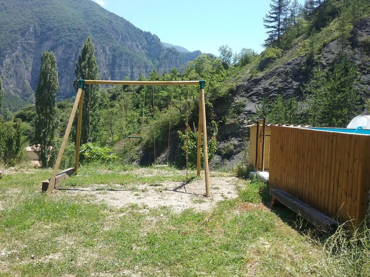 L'Arberc Bed & Breakfast Rigaud Екстериор снимка